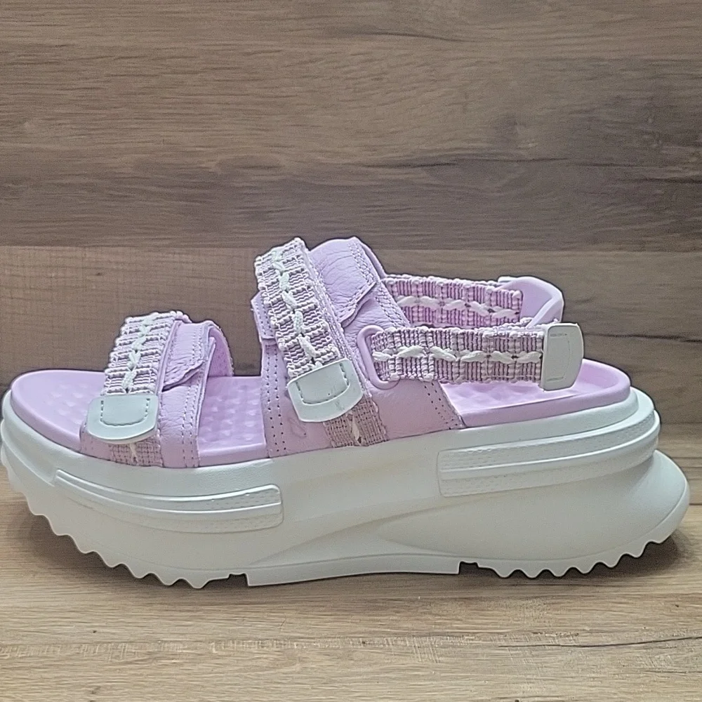 Converse Women's Pink Sandals